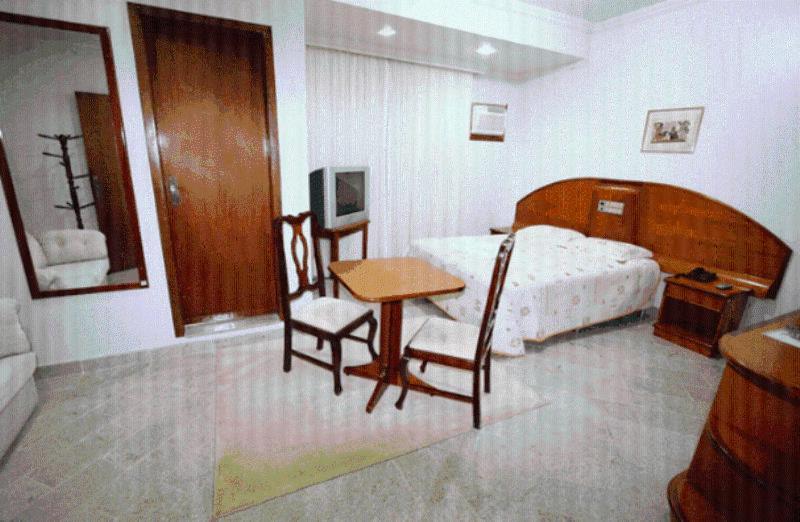 Cristal Executive Hotel Francisco Beltrão Cameră foto
